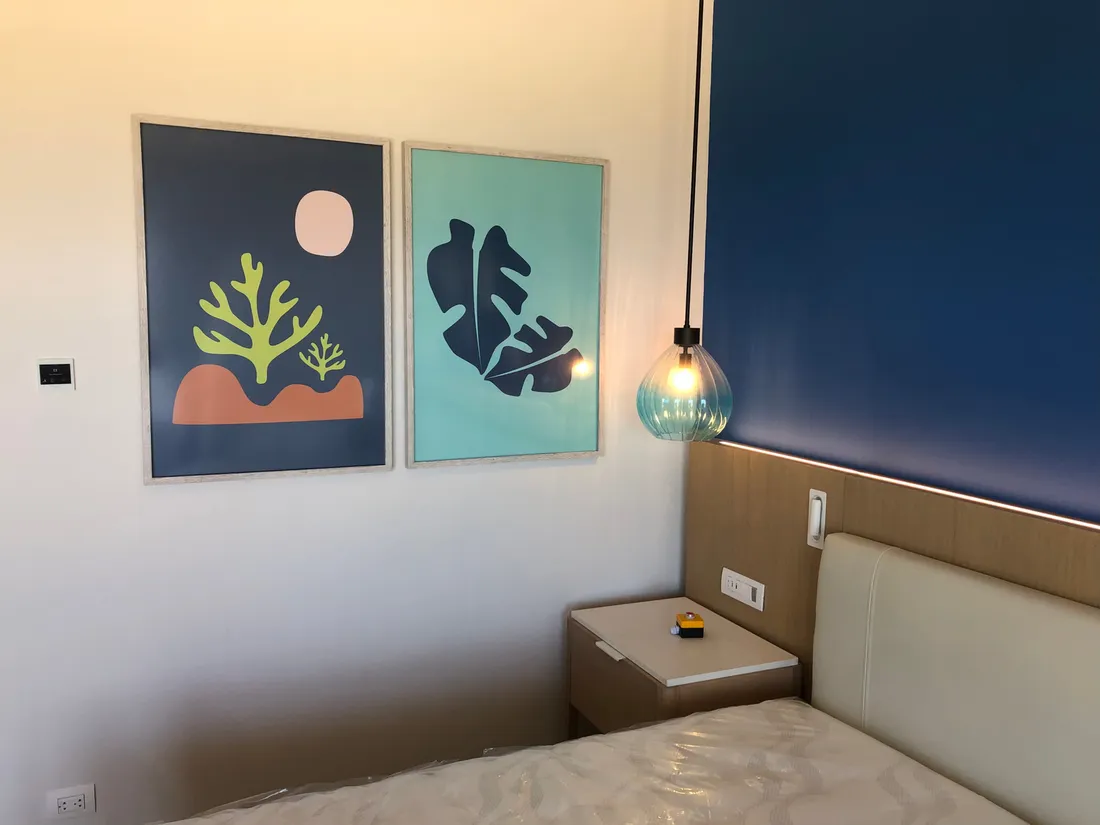 Dúo de coral y flora instalado en TUI Sensatori Cap Cana