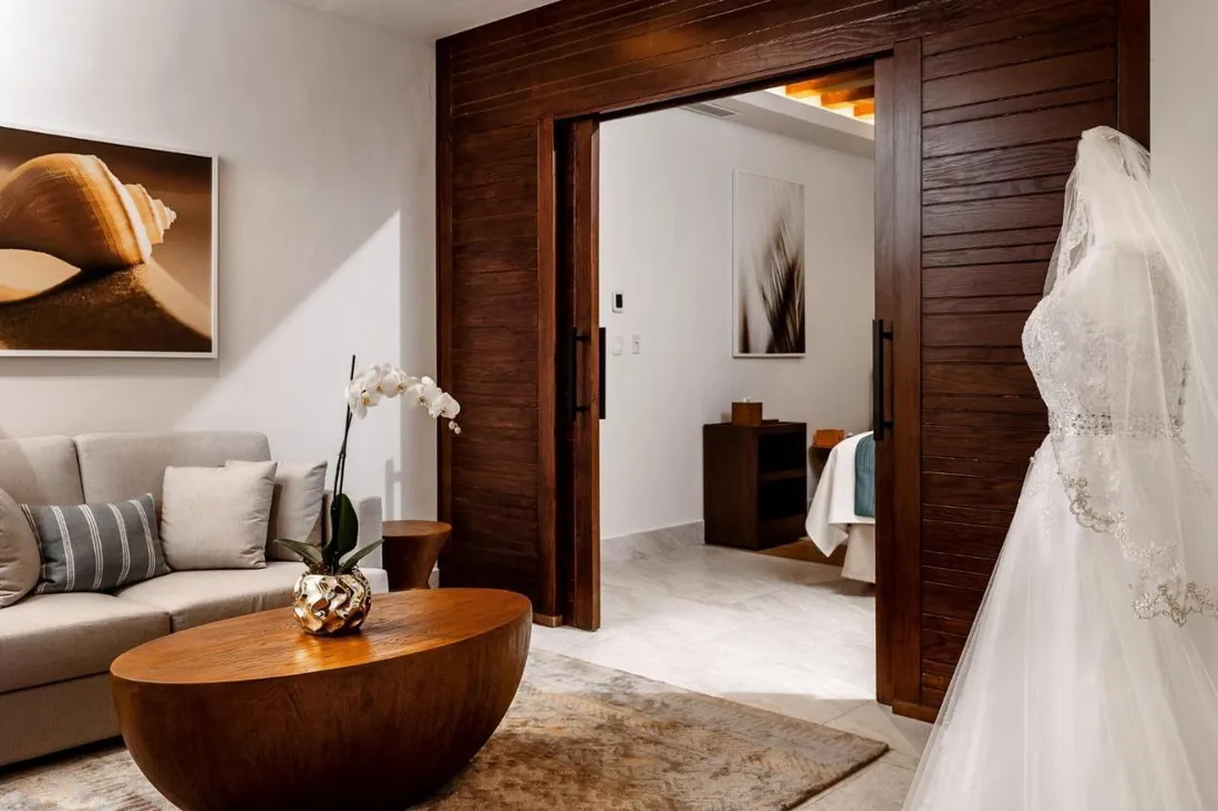 Estar de suite con fotografía marina en gran formato